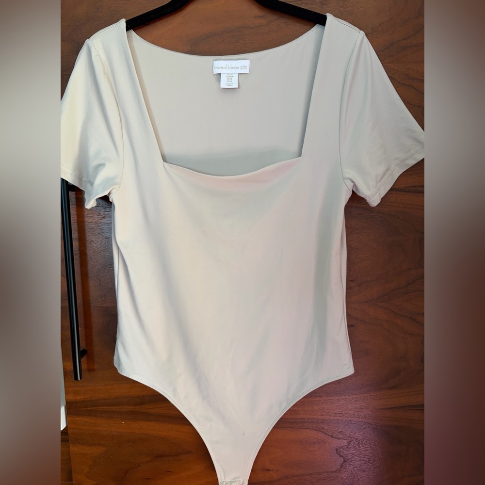 House of Harlow 1960 Cream Square-Neck Short Sleeve Bodysuit